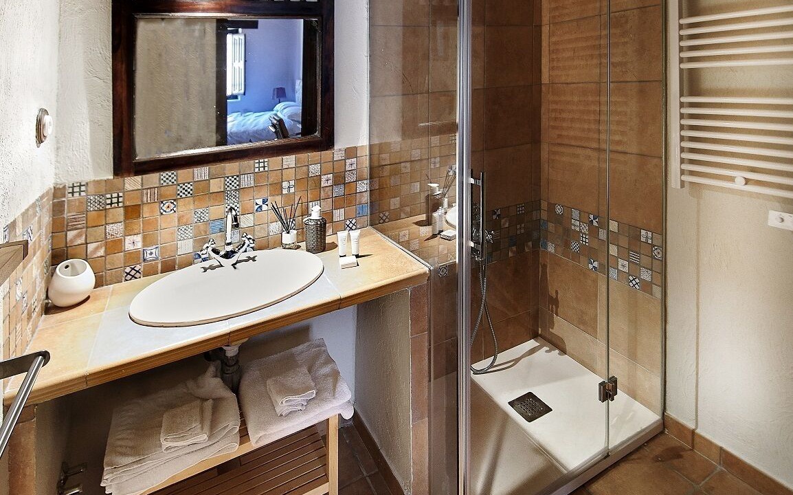 Photo of Bathroom in Ayllon