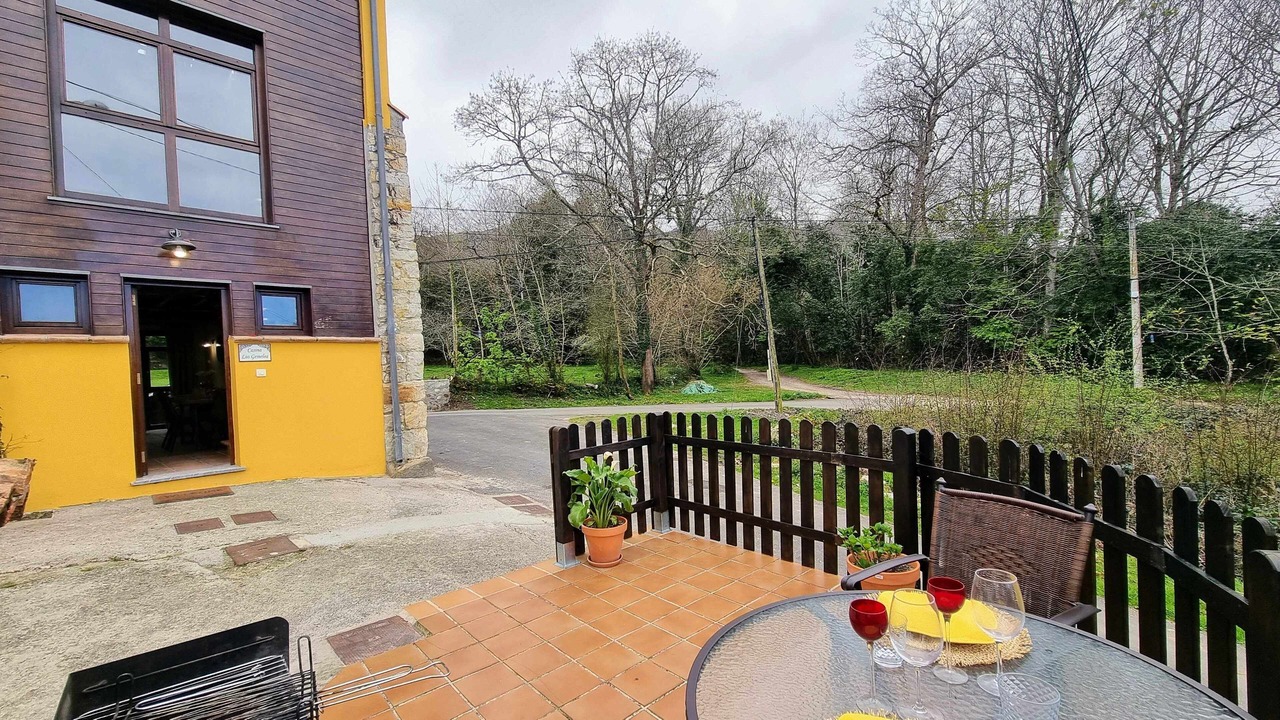 Photo of Patio Balcony in Llanes