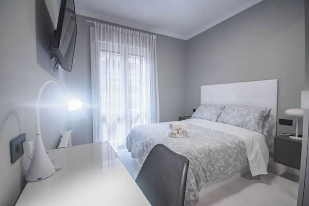 Photo of Bedroom in Bilbao City Centre