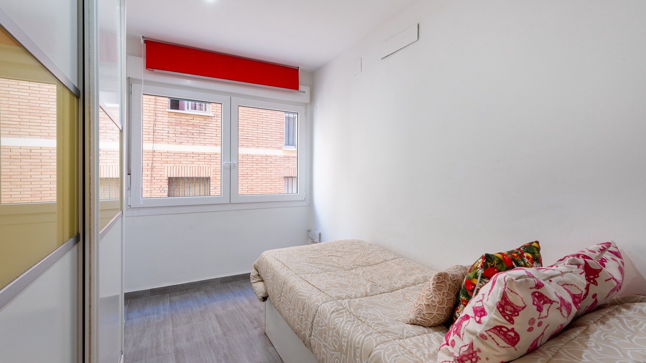 Photo of Bedroom in R.E.N.F.E.