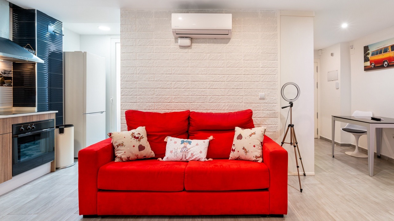 Photo of Livingroom in R.E.N.F.E.