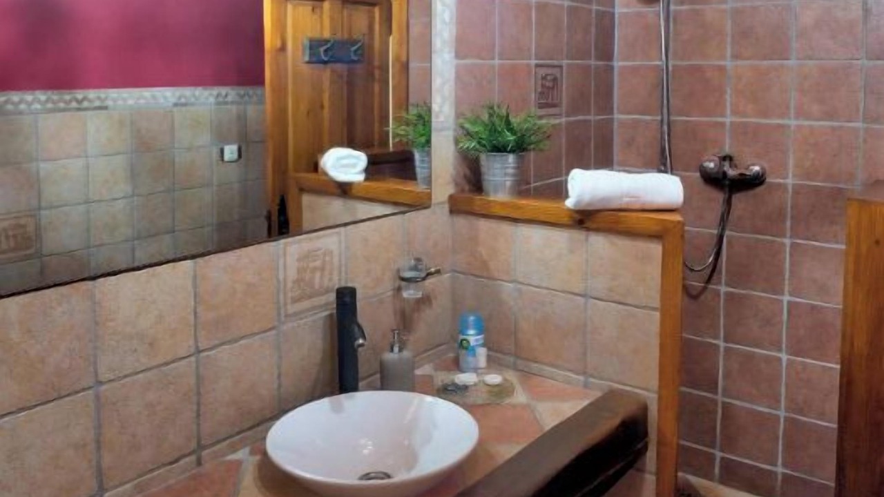 Photo of Bathroom in Pesquera