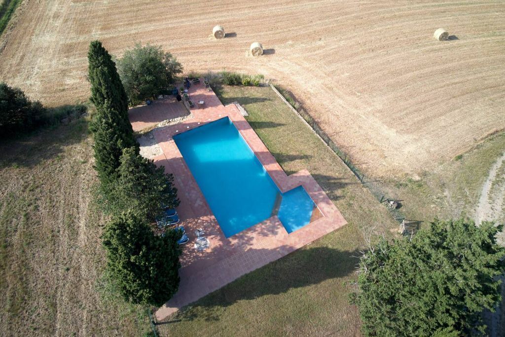 Photo of Outdoor in Pins