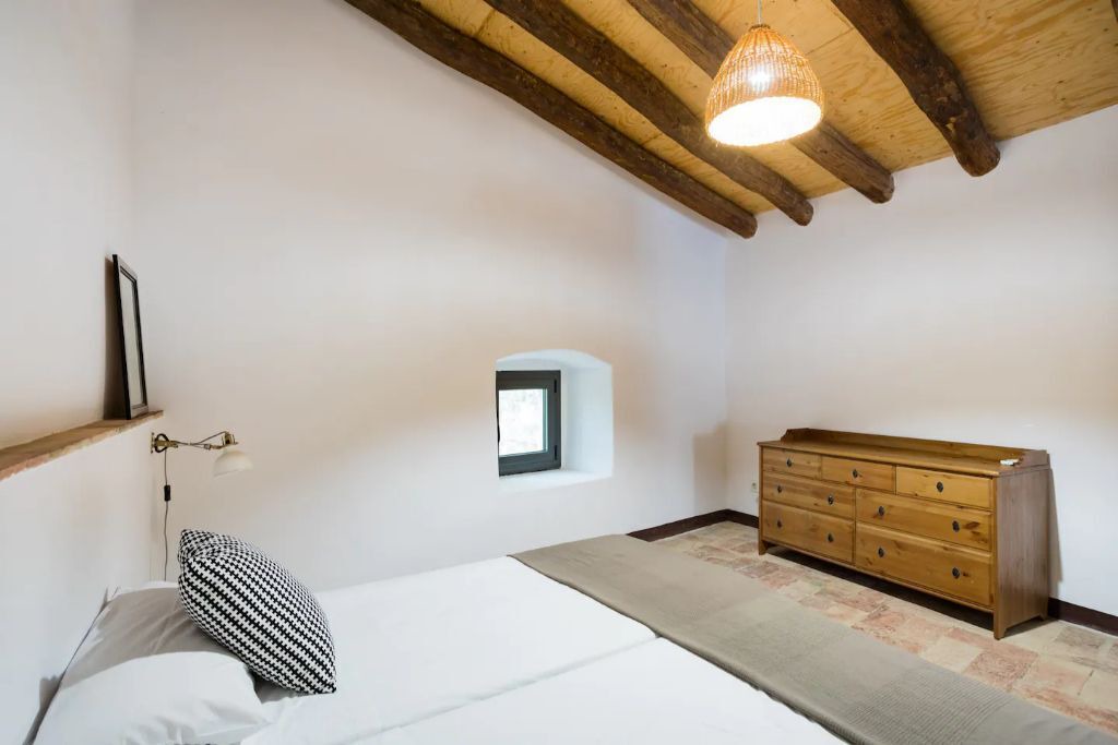 Photo of Bedroom in Pins