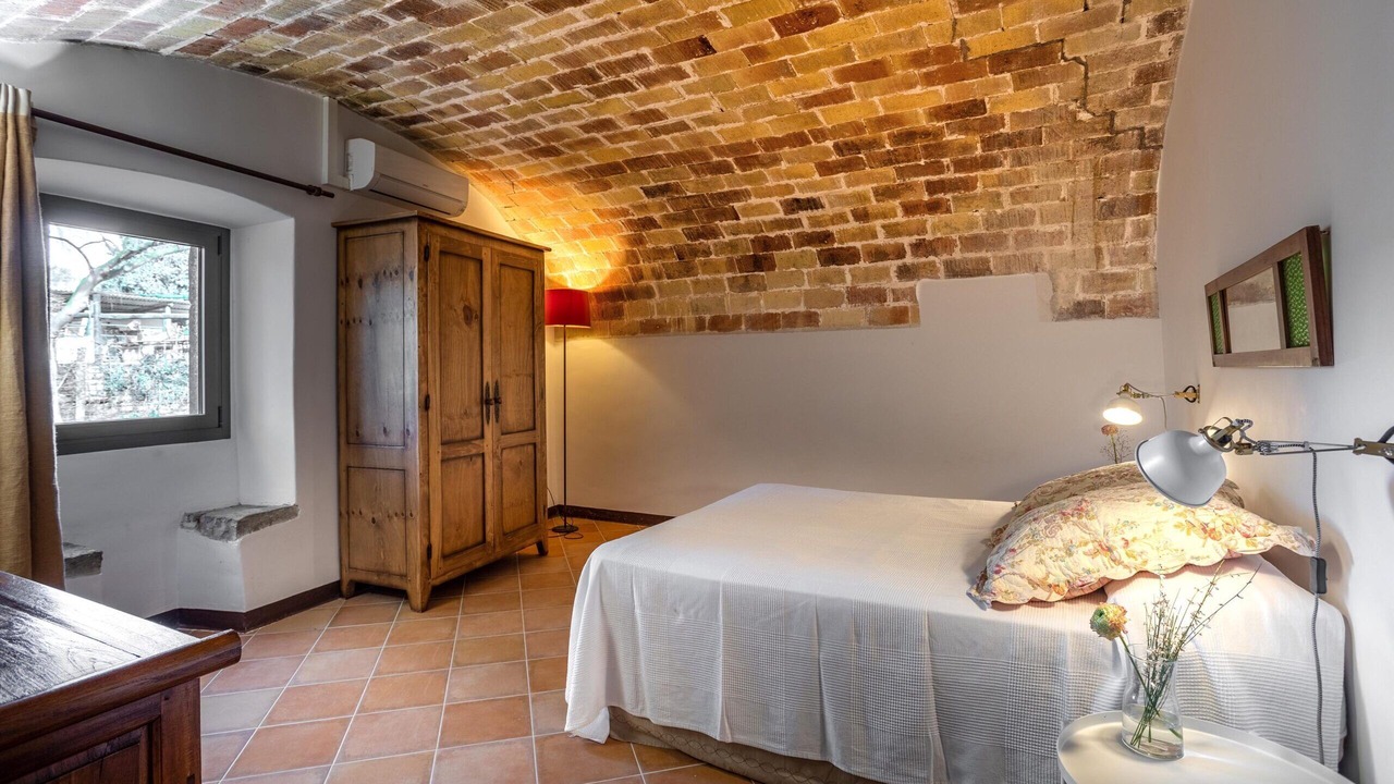 Photo of Bedroom in Pins