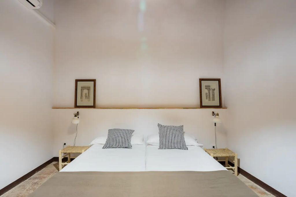 Photo of Bedroom in Pins
