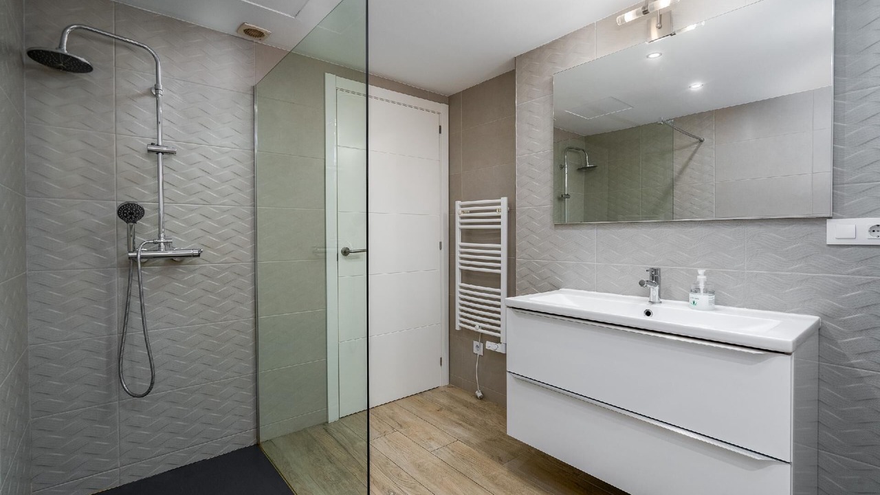 Photo of Bathroom in Roses Town Center