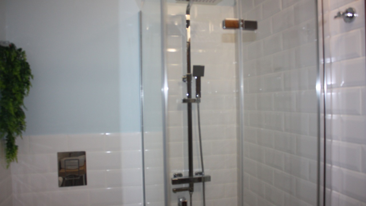 Photo of Bathroom in Sacedon