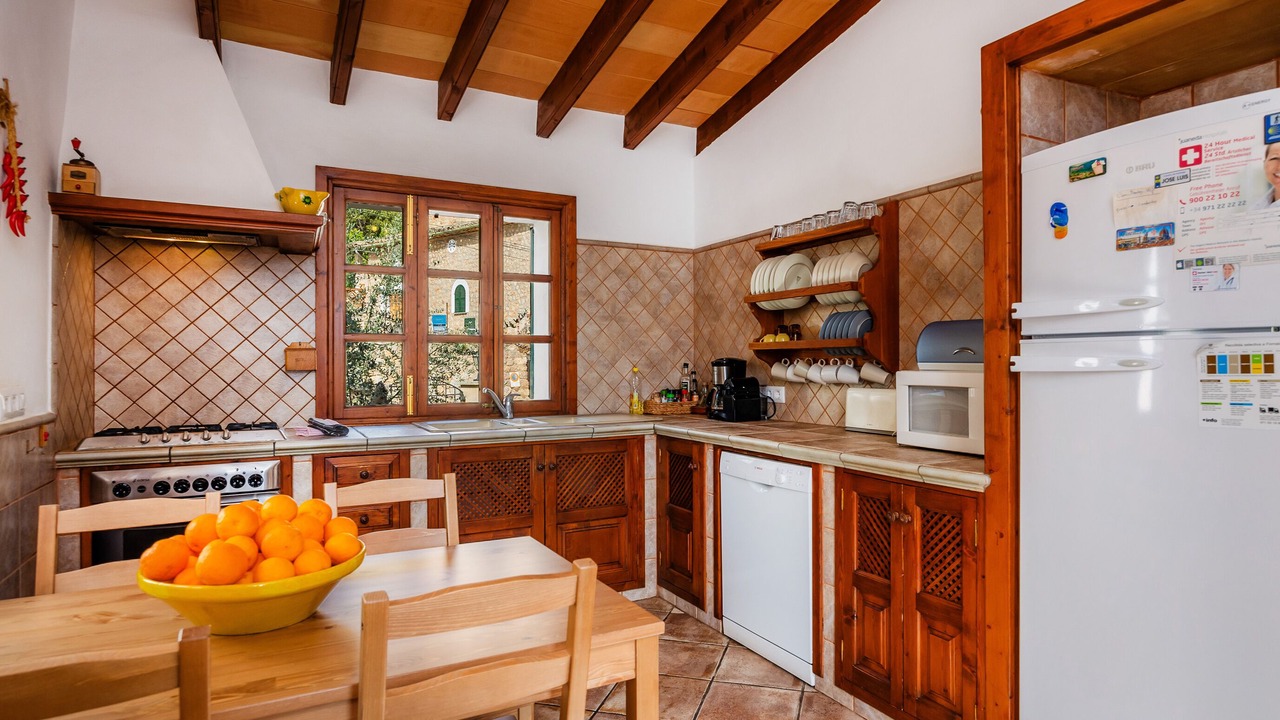 Photo of Kitchen in Fornalutx