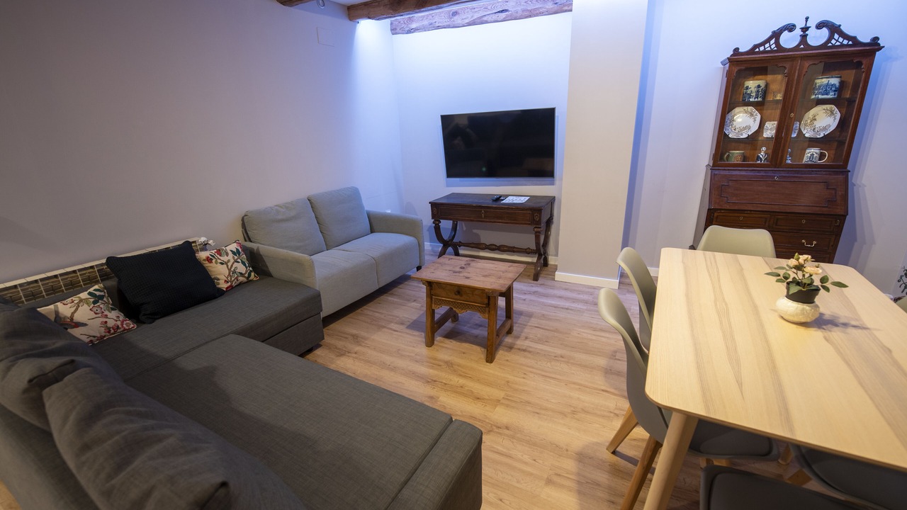 Photo of Livingroom in Sepulveda