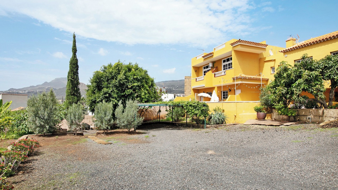 Photo of Outdoor in Buzanada
