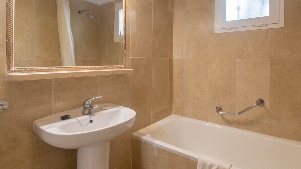 Photo of Bathroom in El Paraiso