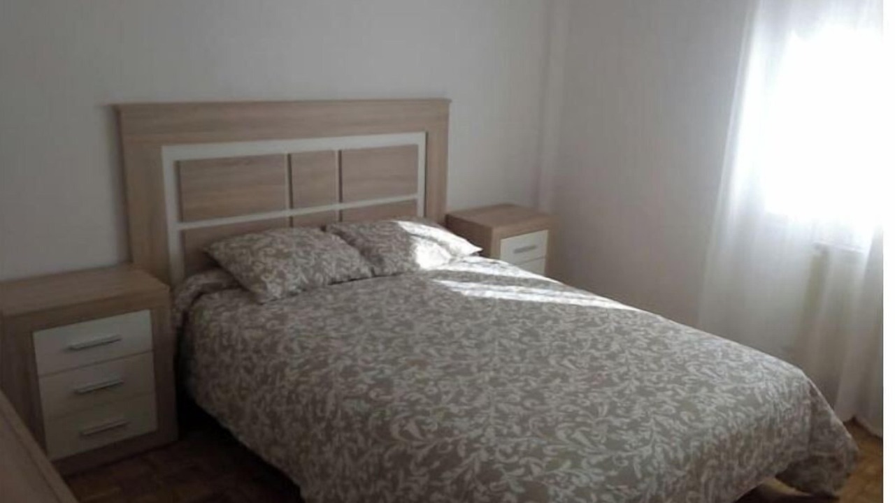 Photo of Bedroom in Logrono City Centre