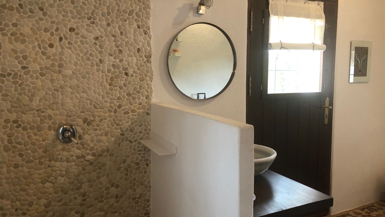 Photo of Bathroom in Fernan Perez