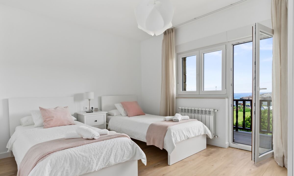 Photo of Bedroom in Llanes
