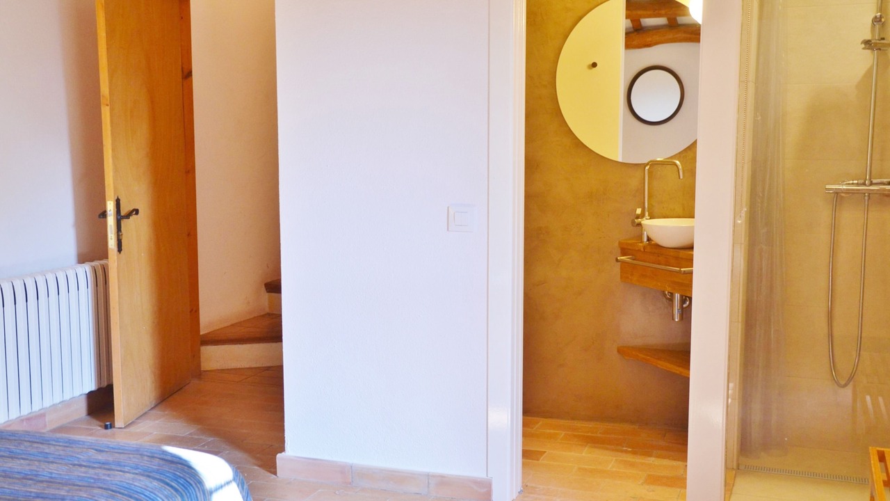 Photo of Bathroom in Celra