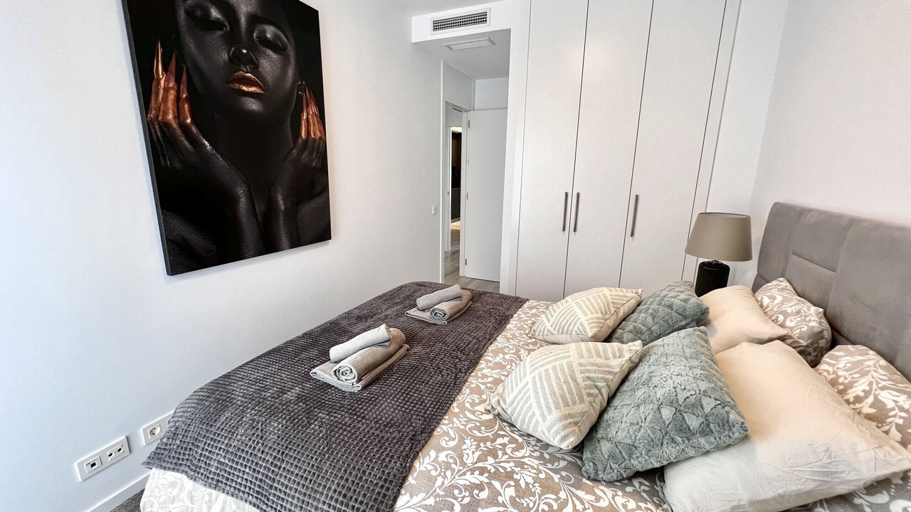 Photo of Bedroom in New Golden Mile