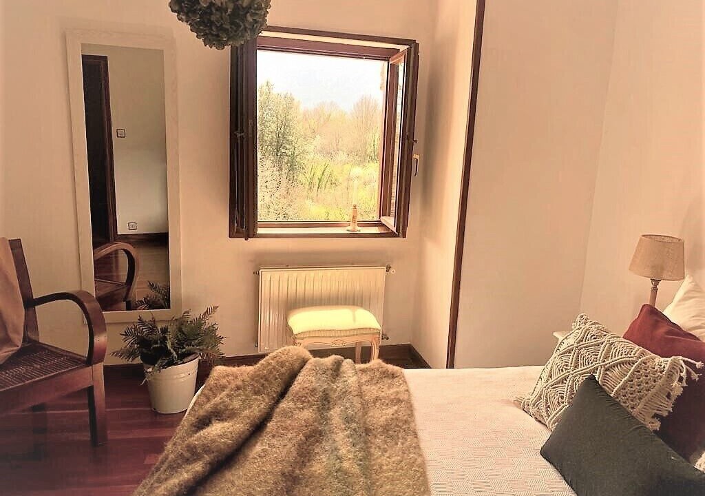 Photo of Bedroom in Lezana de Mena