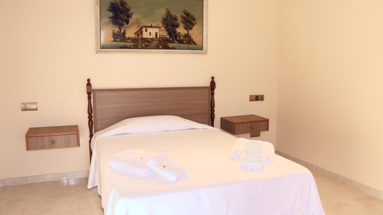 Photo of Bedroom in Pals