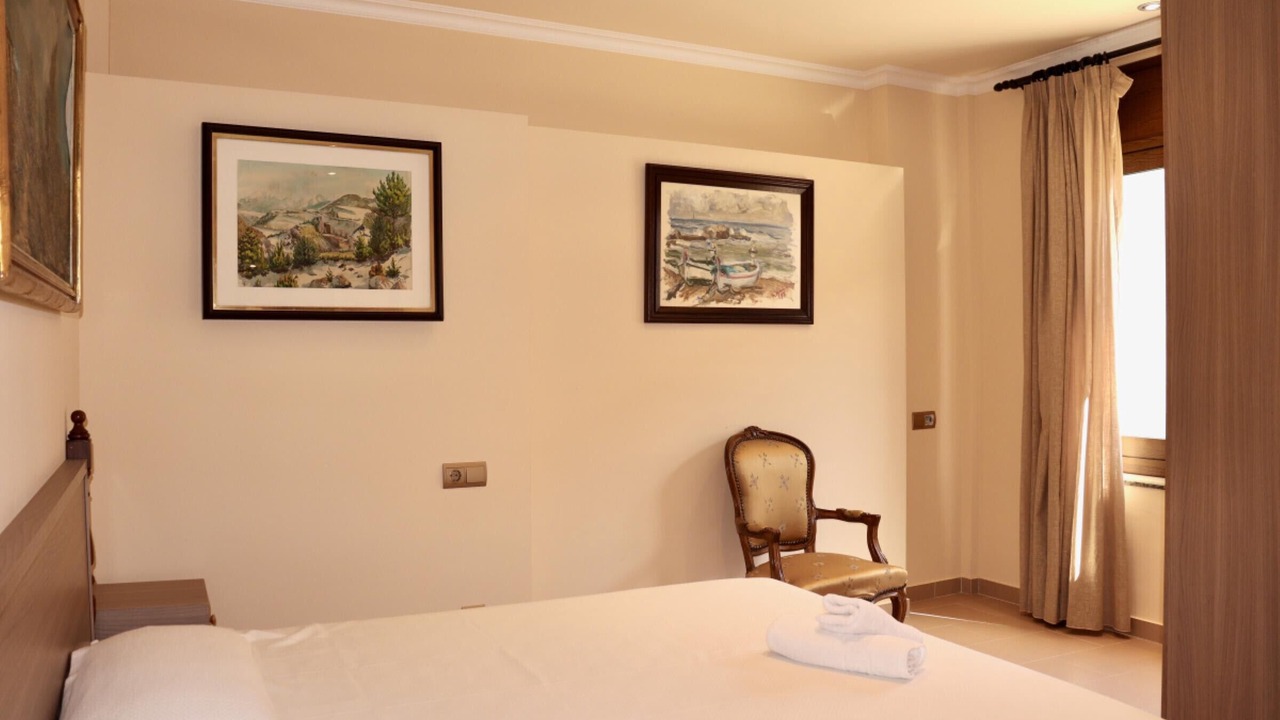 Photo of Bedroom in Pals