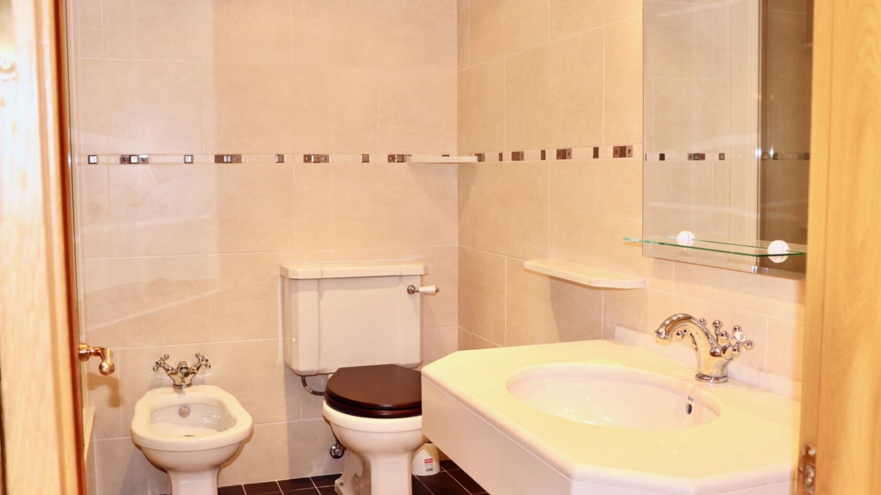 Photo of Bathroom in Pals