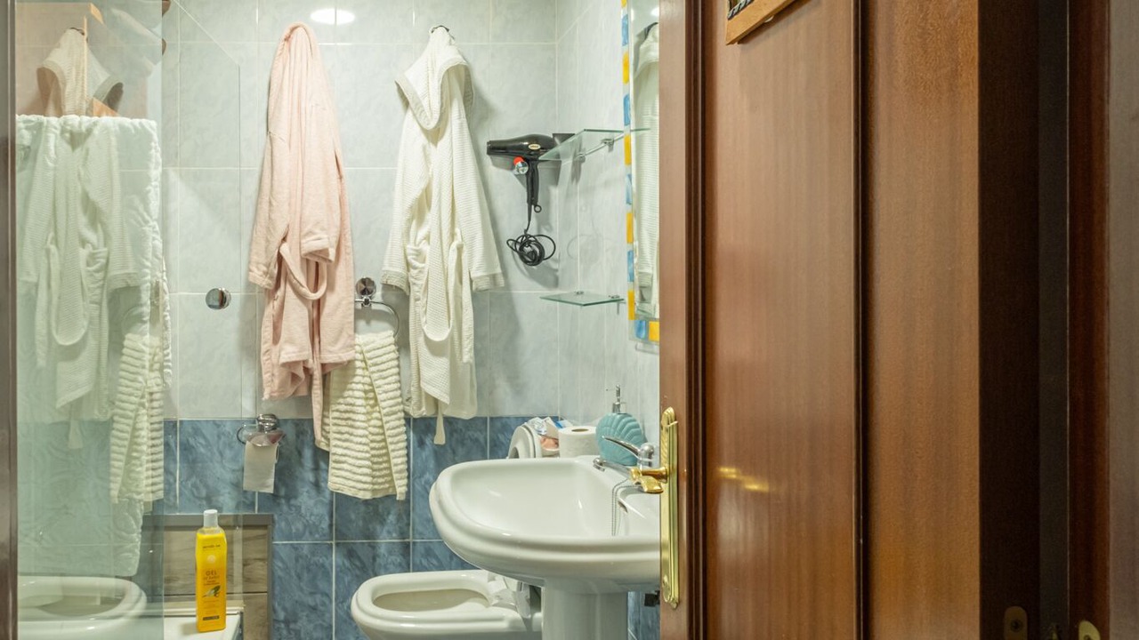 Photo of Bathroom in La Pola de Gordon
