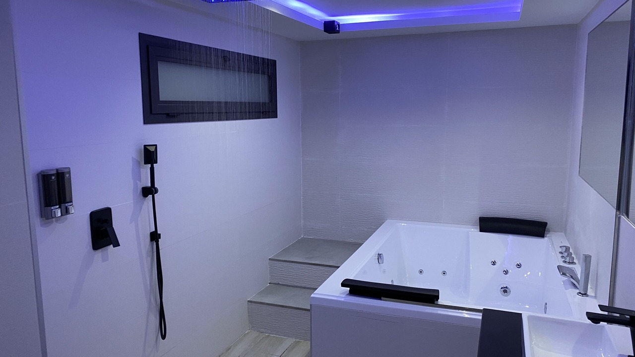 Photo of Bathroom in Linares