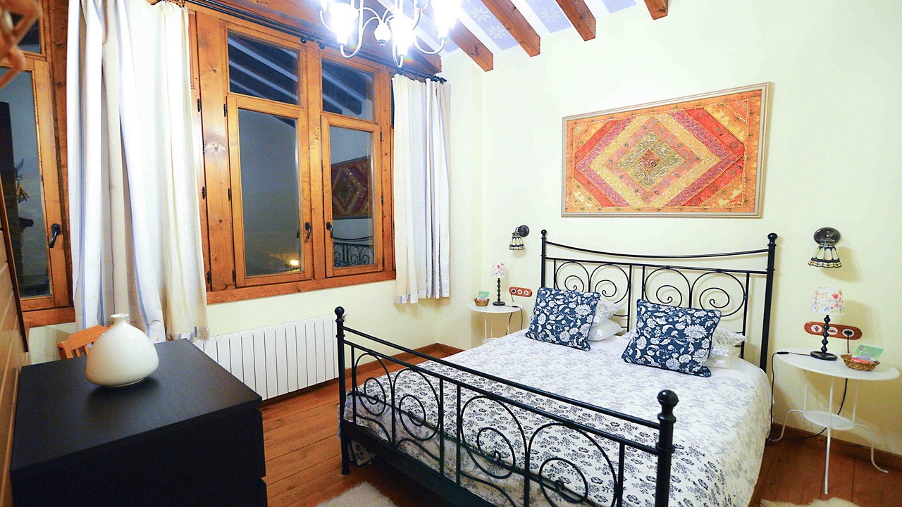 Photo of Bedroom in Tudes
