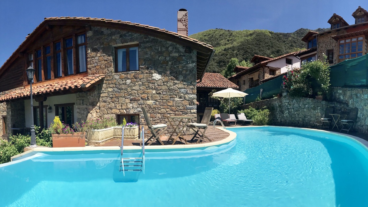 Photo of Outdoor in Tudes