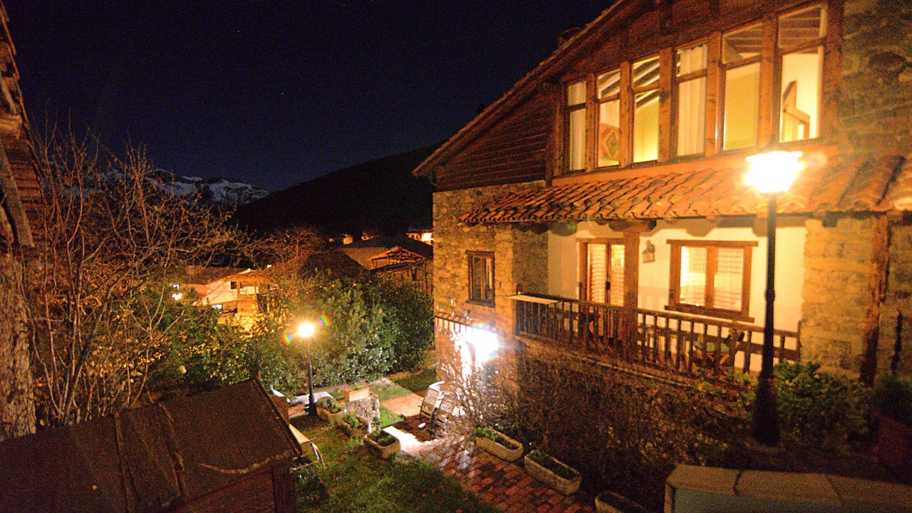 Photo of Outdoor in Tudes