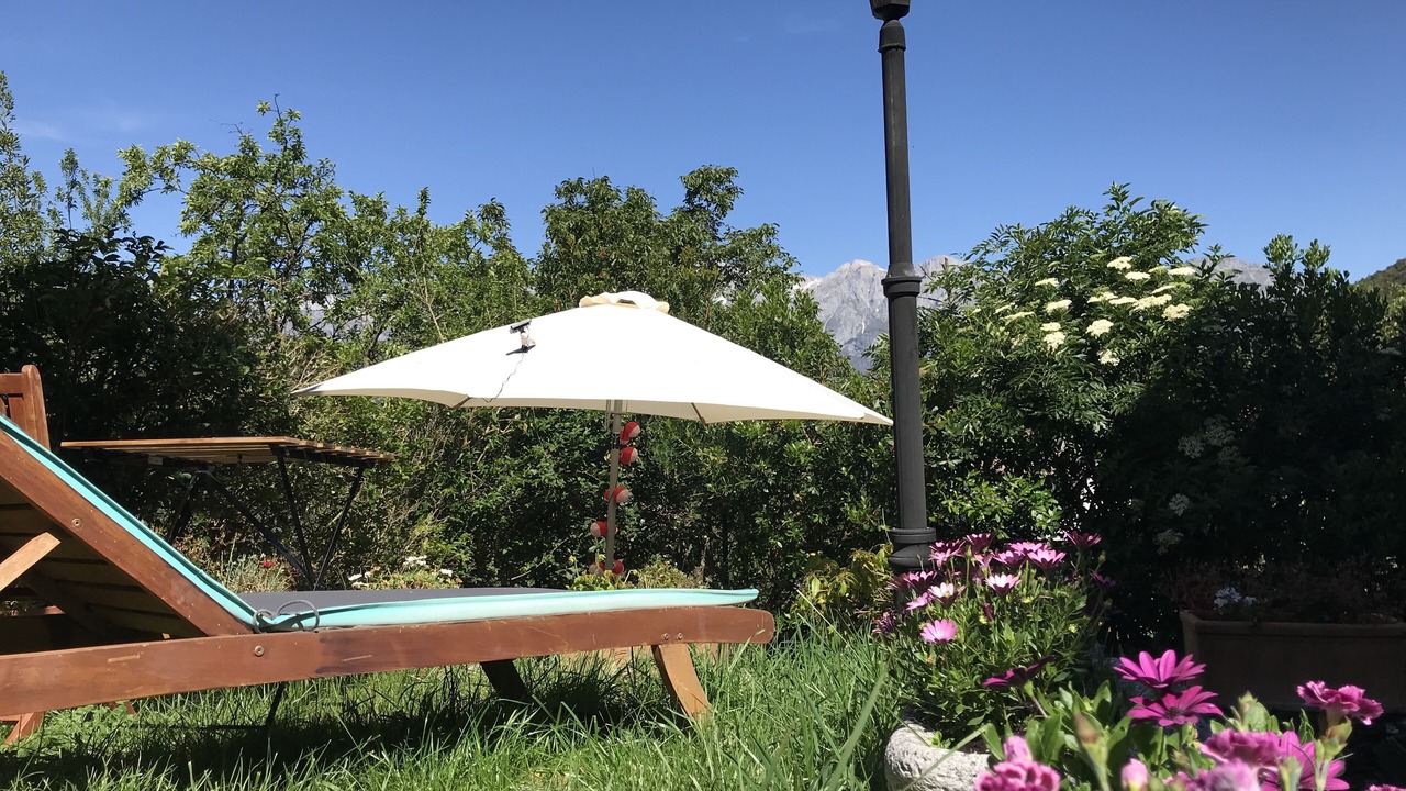 Photo of Outdoor in Tudes
