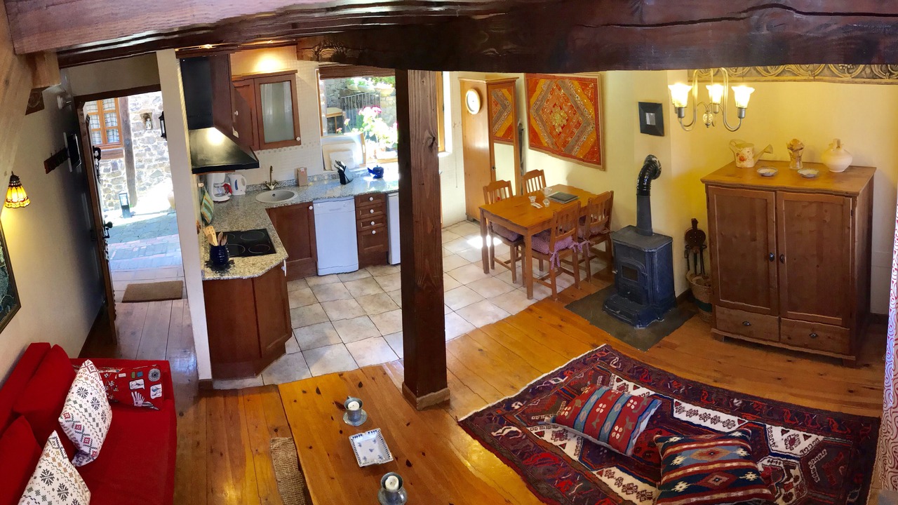 Photo of Livingroom in Tudes