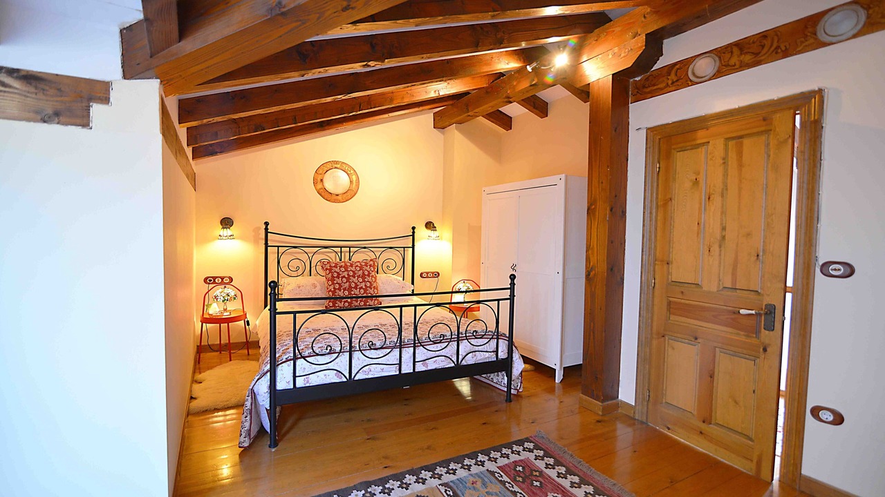 Photo of Bedroom in Tudes
