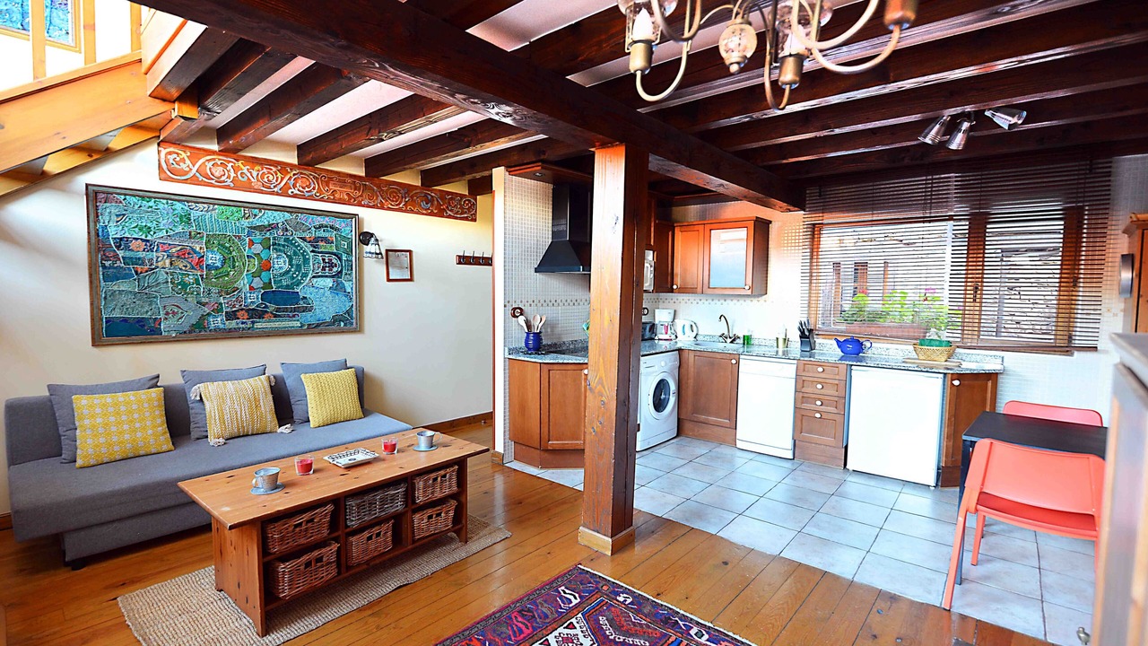 Photo of Livingroom in Tudes