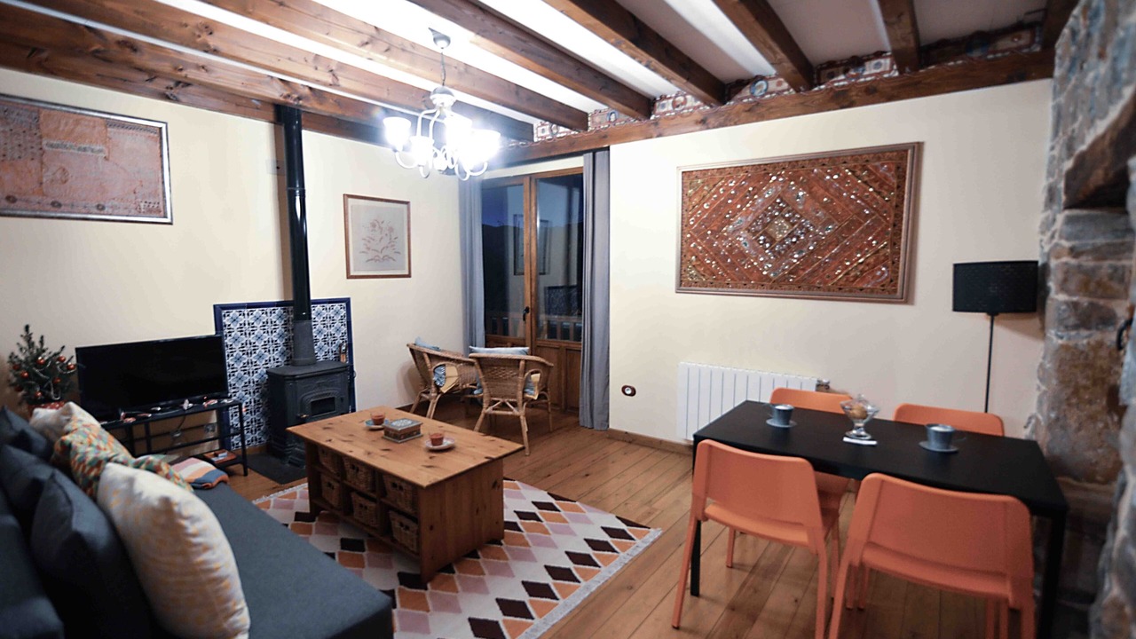 Photo of Livingroom in Tudes