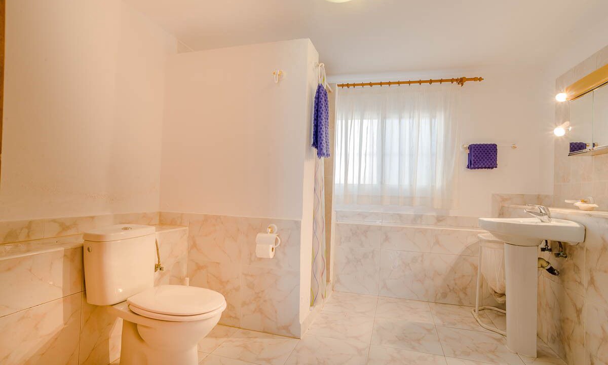 Photo of Bathroom in Quesada