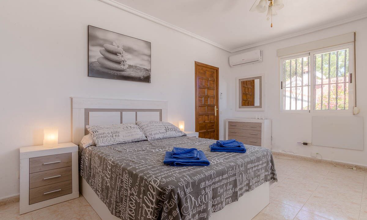 Photo of Bedroom in Quesada