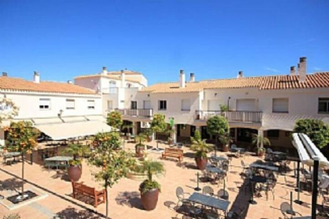 Photo of Outdoor in Atamaria