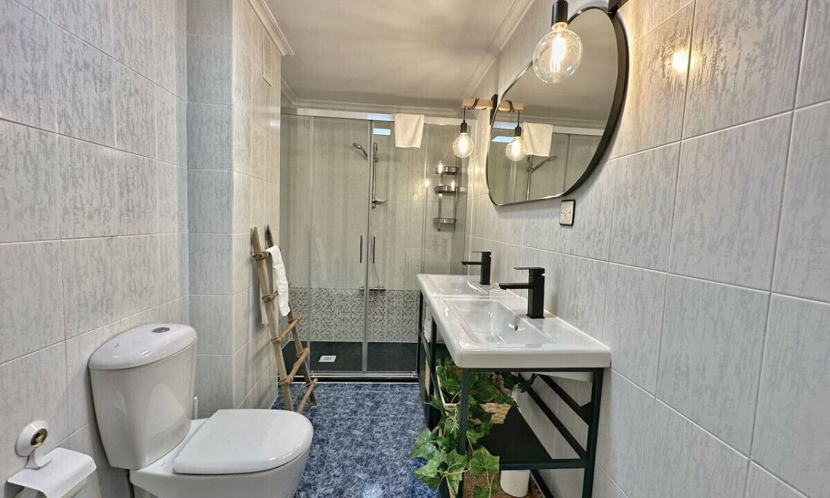 Photo of Bathroom in Isla