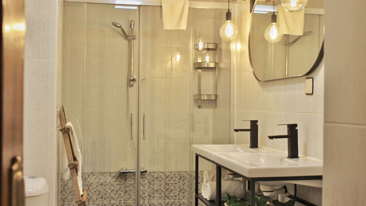 Photo of Bathroom in Isla