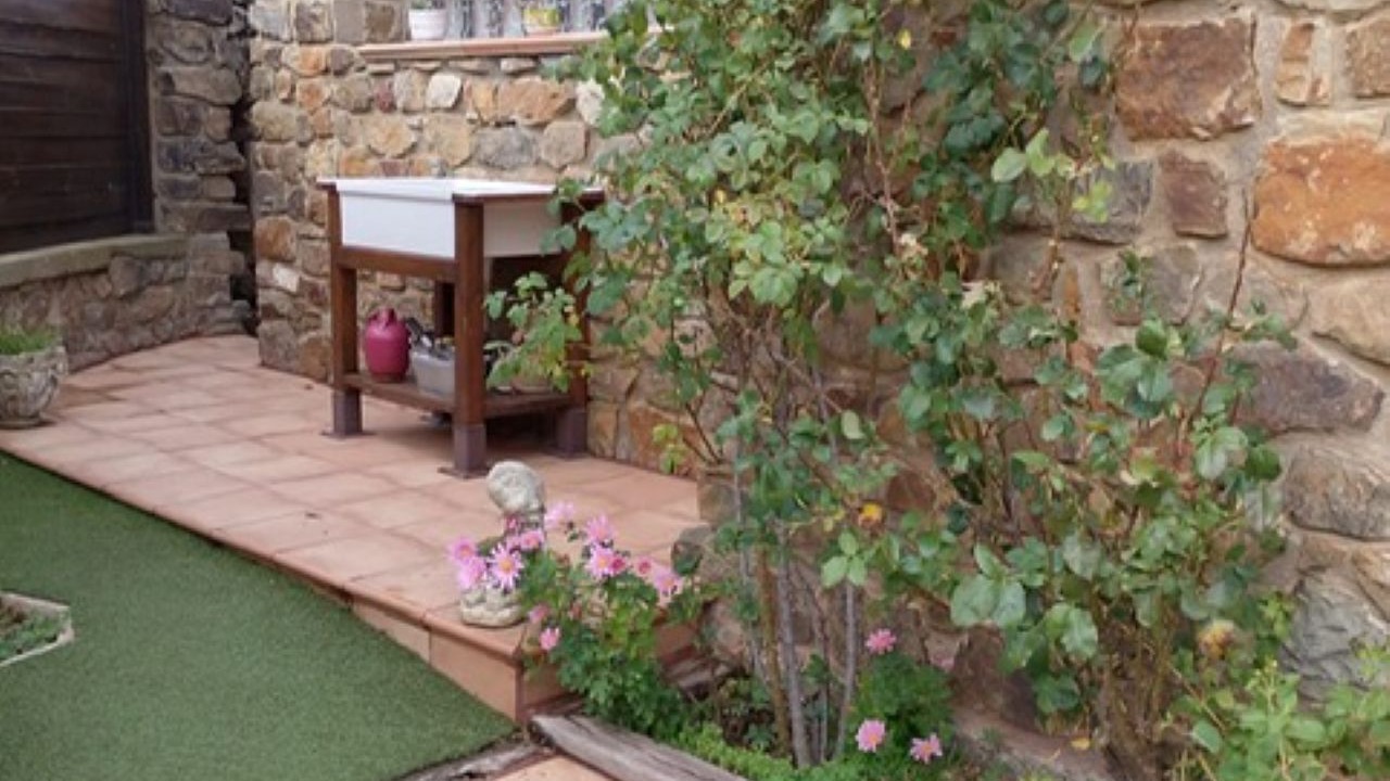 Photo of Patio Balcony in Laguna de Cameros