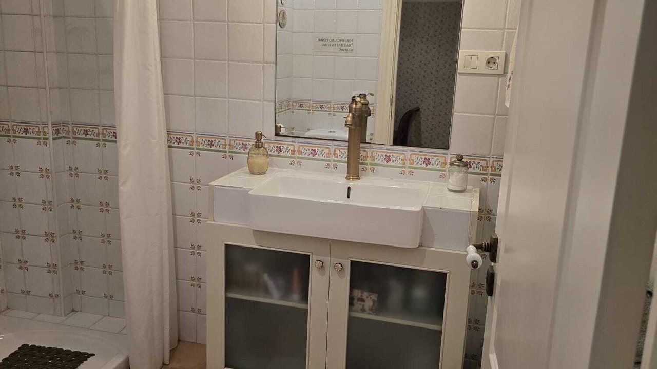 Photo of Bathroom in Laguna de Cameros