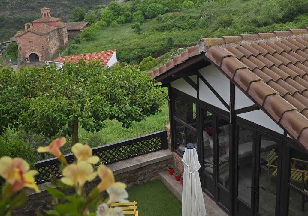 Photo of Patio Balcony in Laguna de Cameros