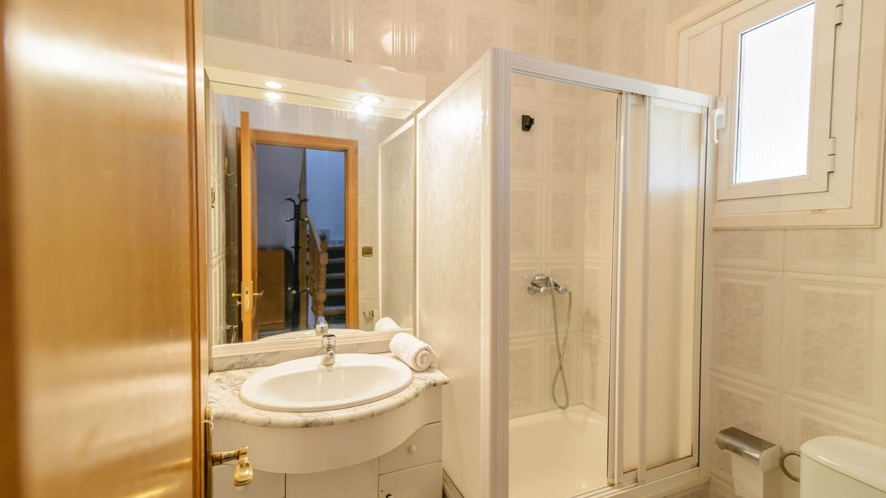 Photo of Bathroom in Campocamara