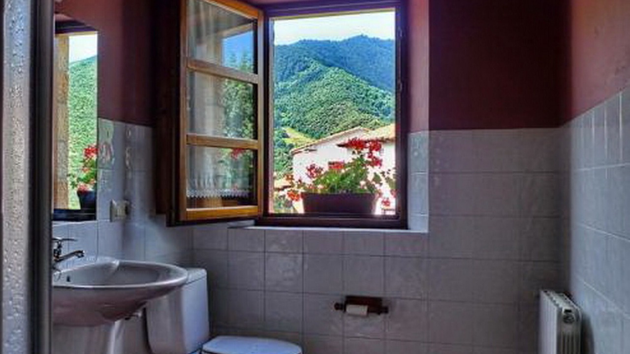 Photo of Bathroom in Lerones