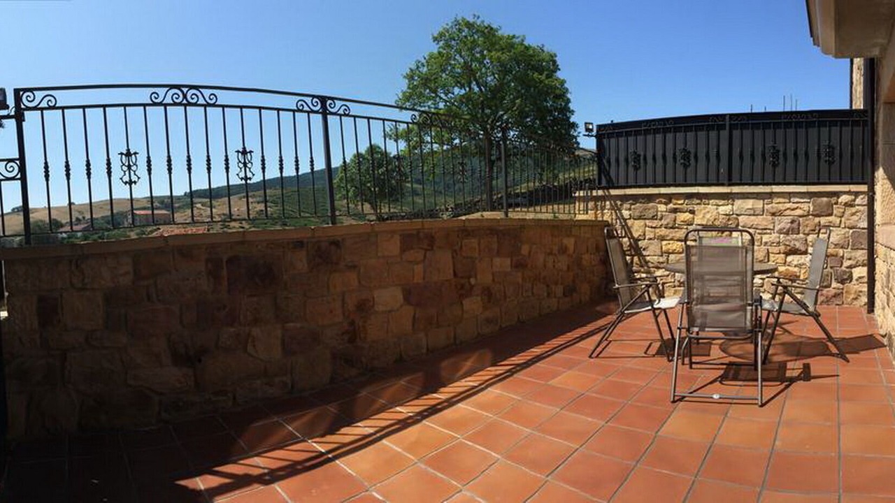 Photo of Patio Balcony in Campoo de Yuso