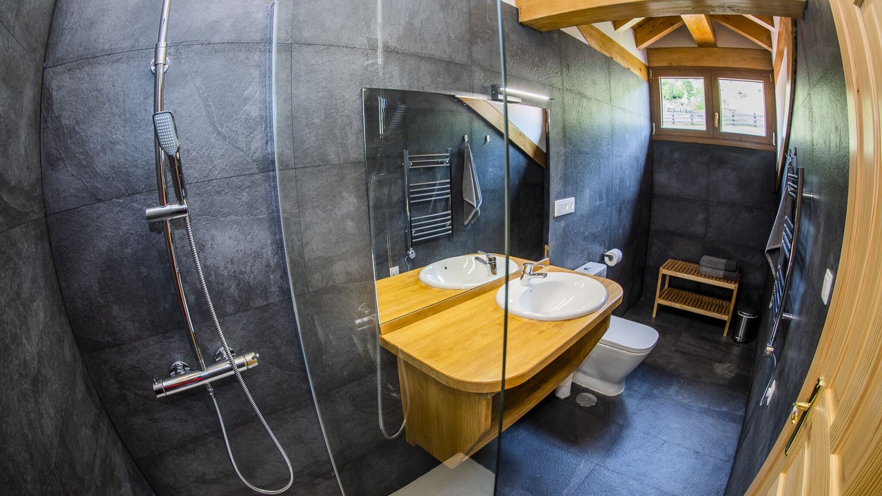 Photo of Bathroom in Cillorigo de Liebana