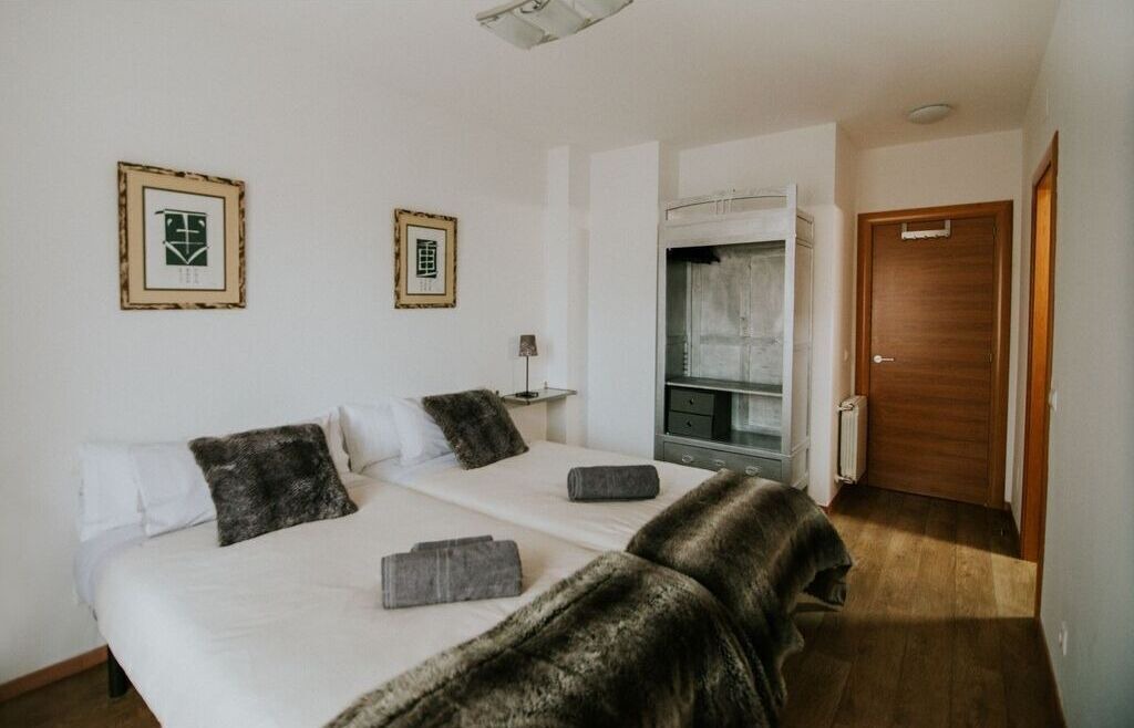 Photo of Bedroom in Haro