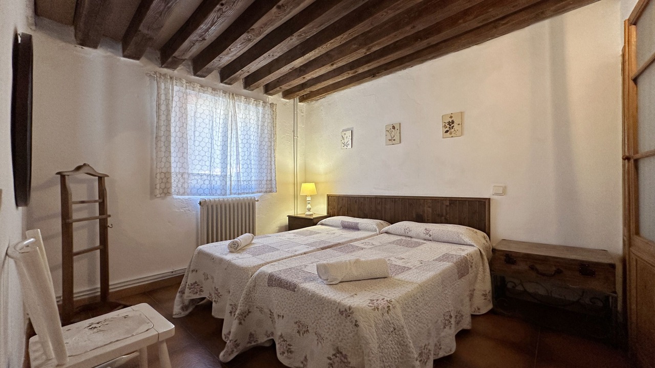 Photo of Bedroom in Velamazan