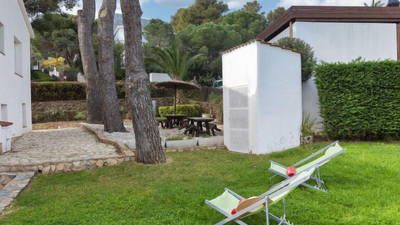Photo of Outdoor in Llanca